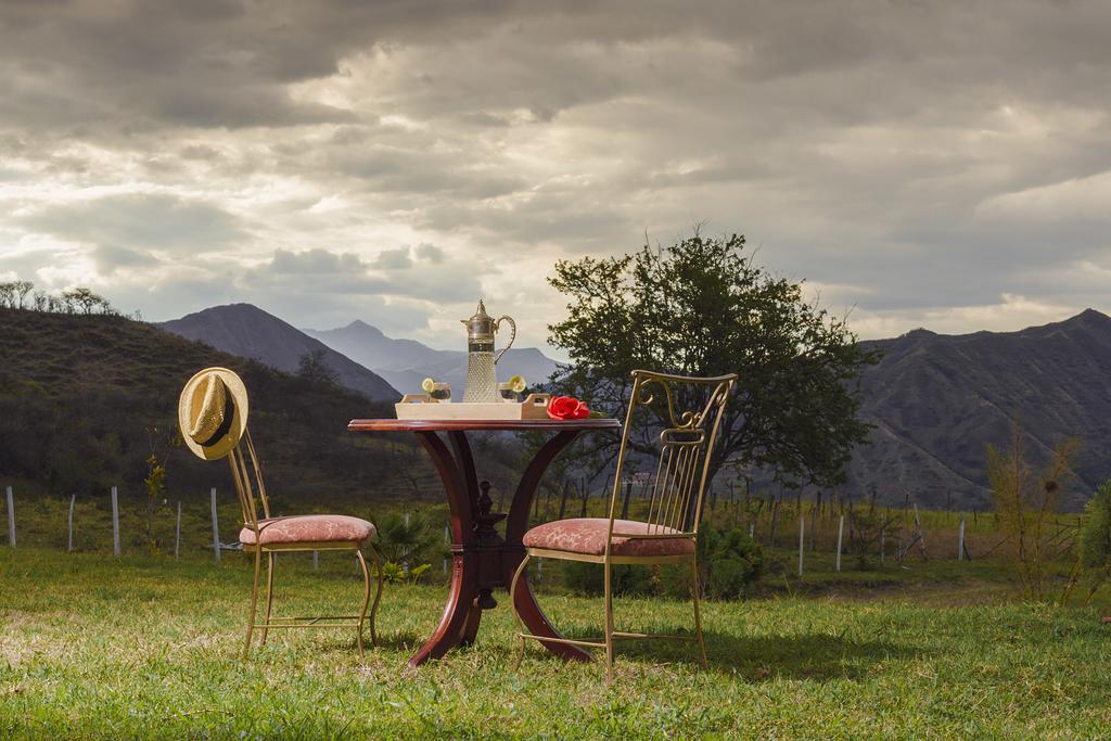 Villa Beatriz Lodge Vilcabamba Exterior photo