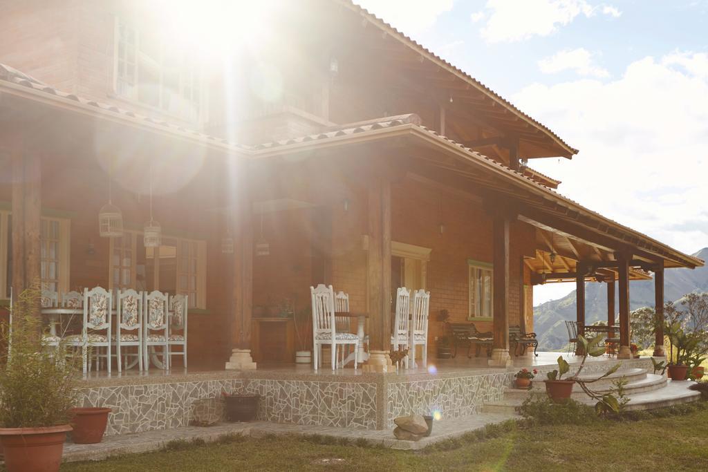 Villa Beatriz Lodge Vilcabamba Exterior photo