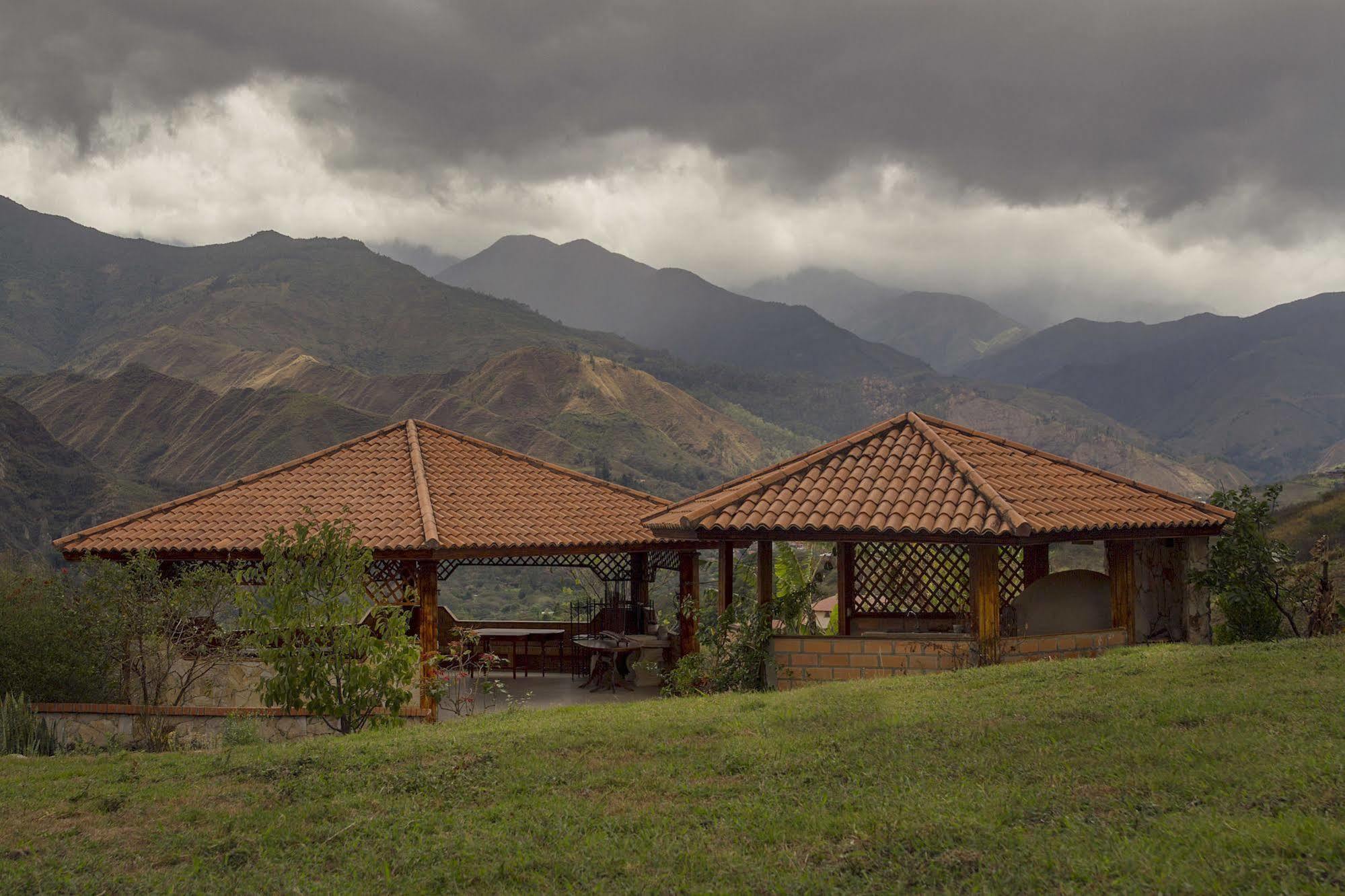 Villa Beatriz Lodge Vilcabamba Exterior photo